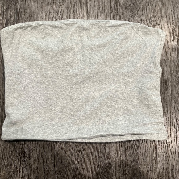Aritzia tube top, Size Large, Colour heather grey - Picture 2 of 5